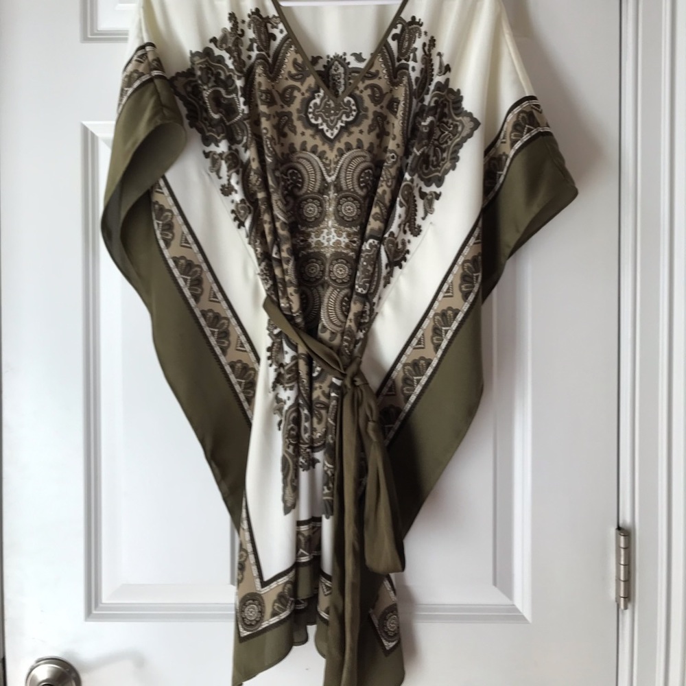 Michael Kors top small/medium cream and tan - Picture 7 of 8